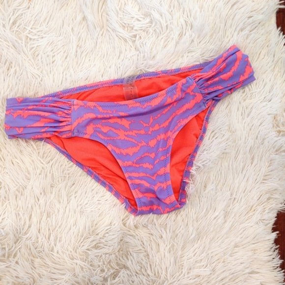 Victoria's Secret Other - Victoria's Secret Cinched Bikini Bottoms Tiger